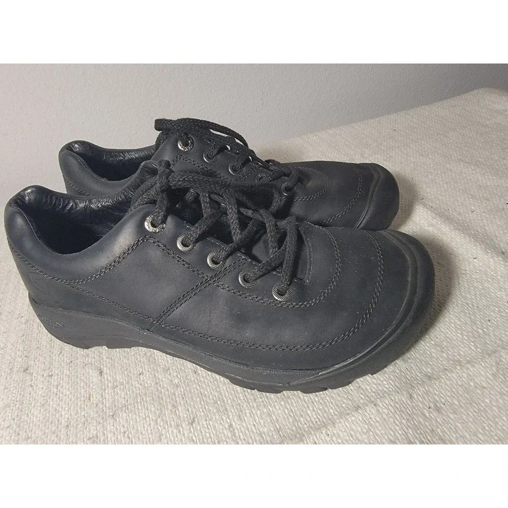 Keen Austin Shoes Men's US 9 Black Leather Oxford Hiking Hybrid Low Top Sneaker
